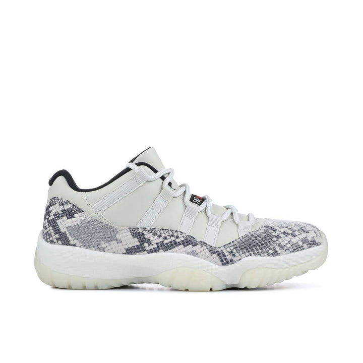 AIR JORDAN 11 RETRO LOW LIGHT BONE SNAKESKIN