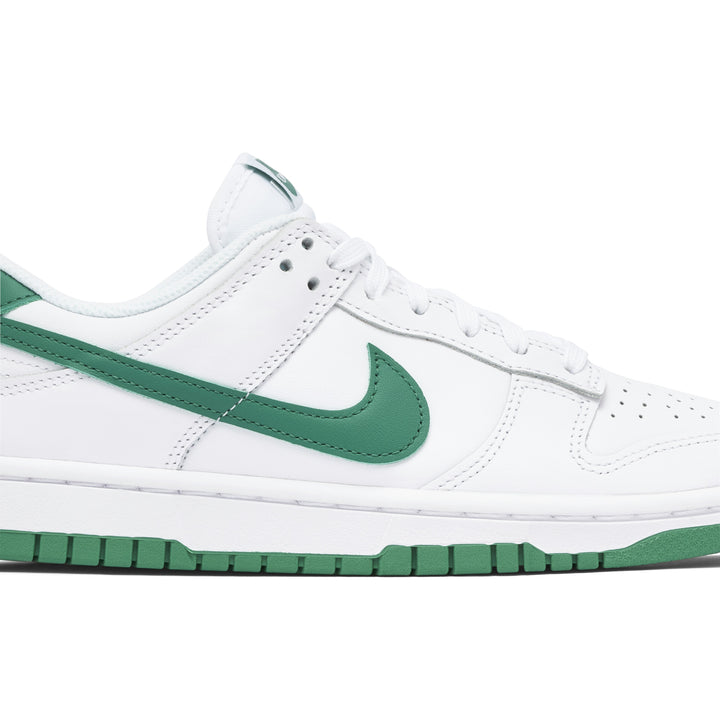 NIKE DUNK LOW WHITE LUCKY GREEN WOMENS
