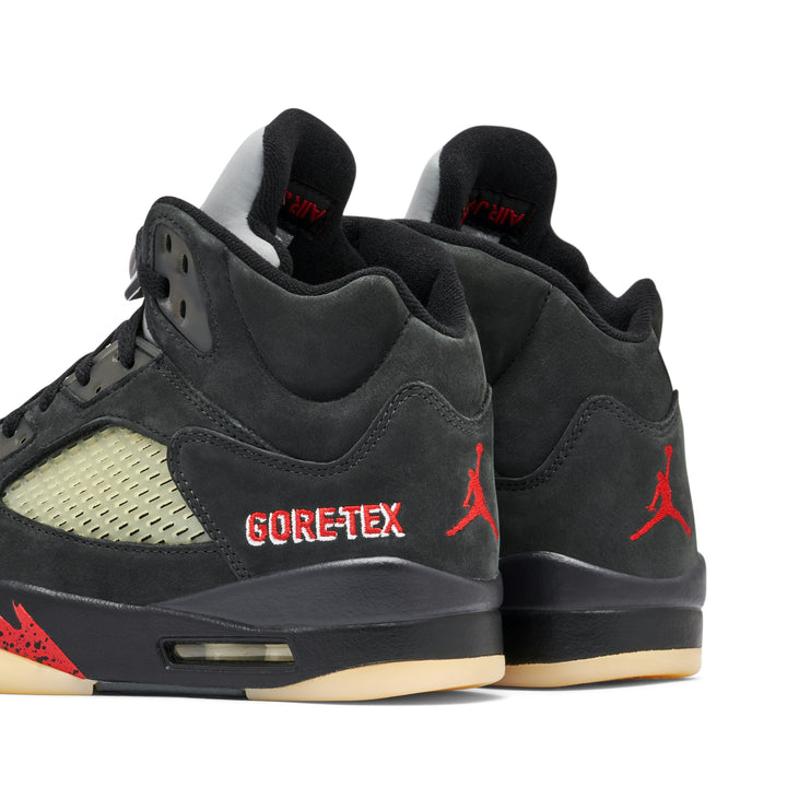 AIR JORDAN 5 GORE-TEX OFF NOIR WOMENS