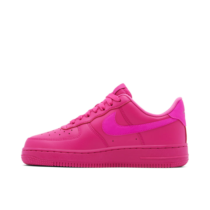NIKE AIR FORCE 1 07 FIREBERRY WOMENS
