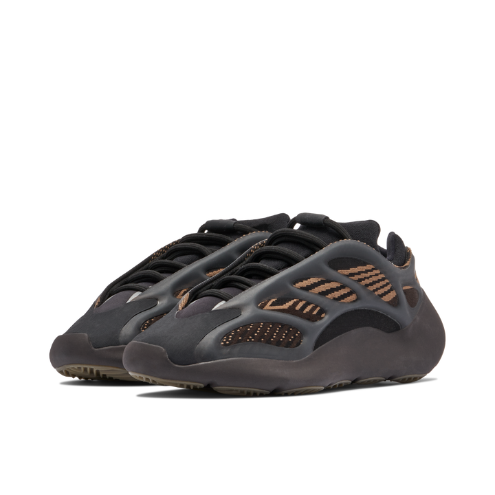 YEEZY 700 V3 CLAY BROWN