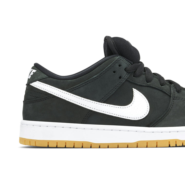 NIKE DUNK LOW SB BLACK GUM