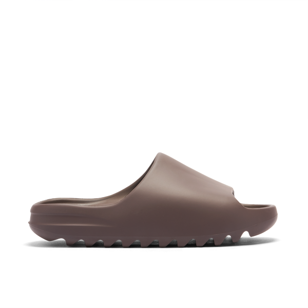 YEEZY SLIDE SOOT 2021
