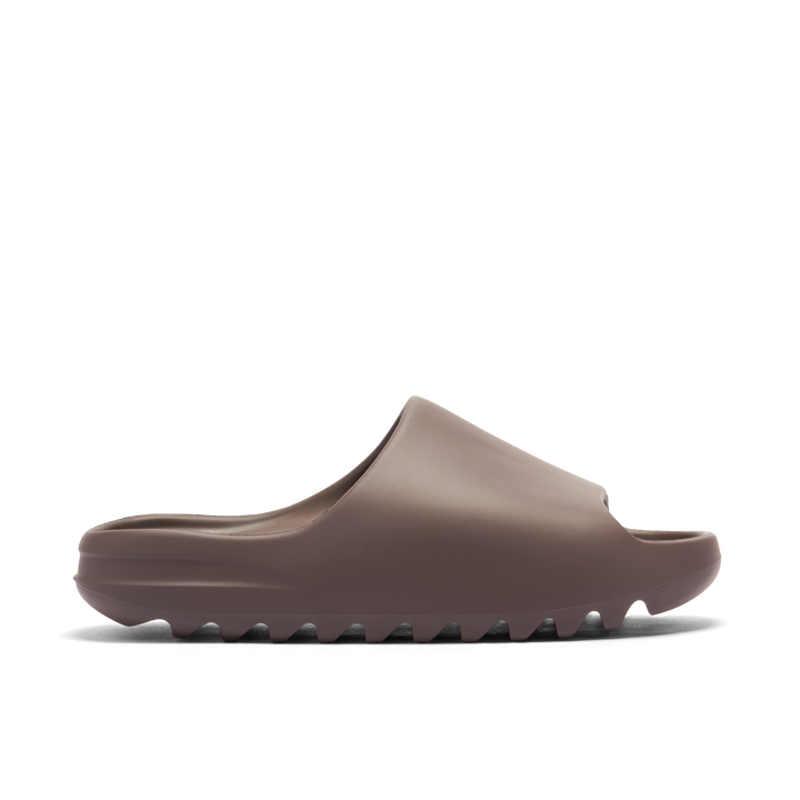 YEEZY SLIDE SOOT 2021