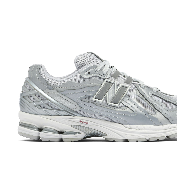 NEW BALANCE 1906D PROTECTION PACK SILVER METALLIC