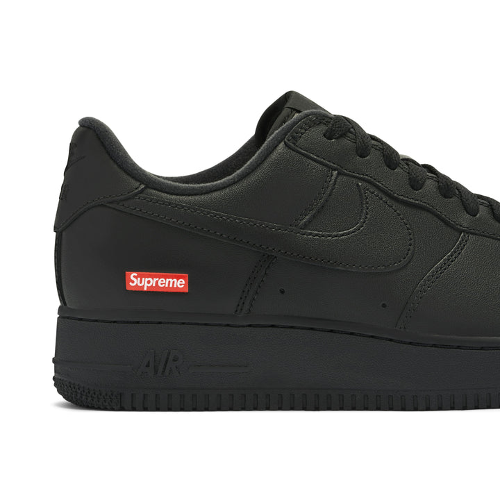 NIKE AIR FORCE 1 LOW SUPREME BLACK