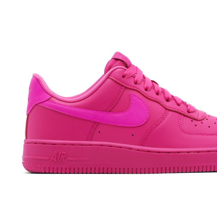 NIKE AIR FORCE 1 07 FIREBERRY WOMENS