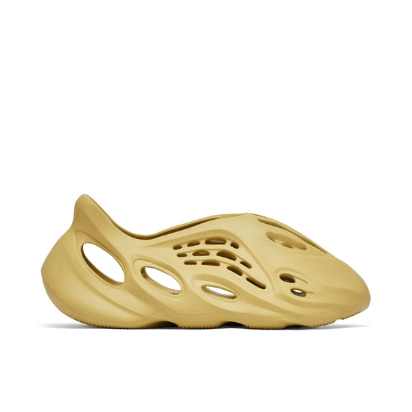 YEEZY FOAM RUNNER SULFUR