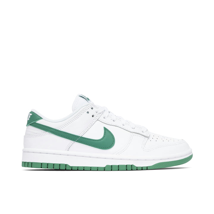 NIKE DUNK LOW WHITE LUCKY GREEN WOMENS