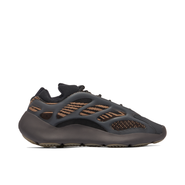 YEEZY 700 V3 CLAY BROWN