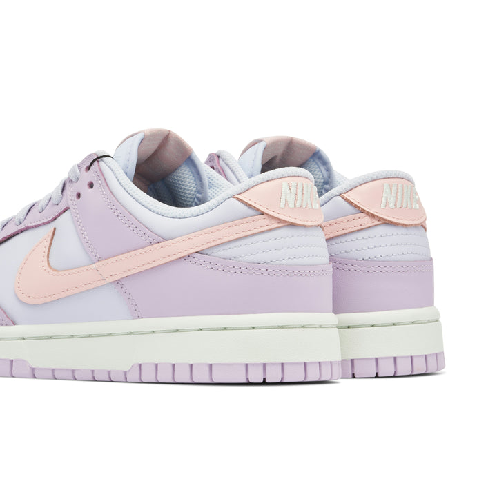NIKE DUNK LOW EASTER 2022 WOMENS