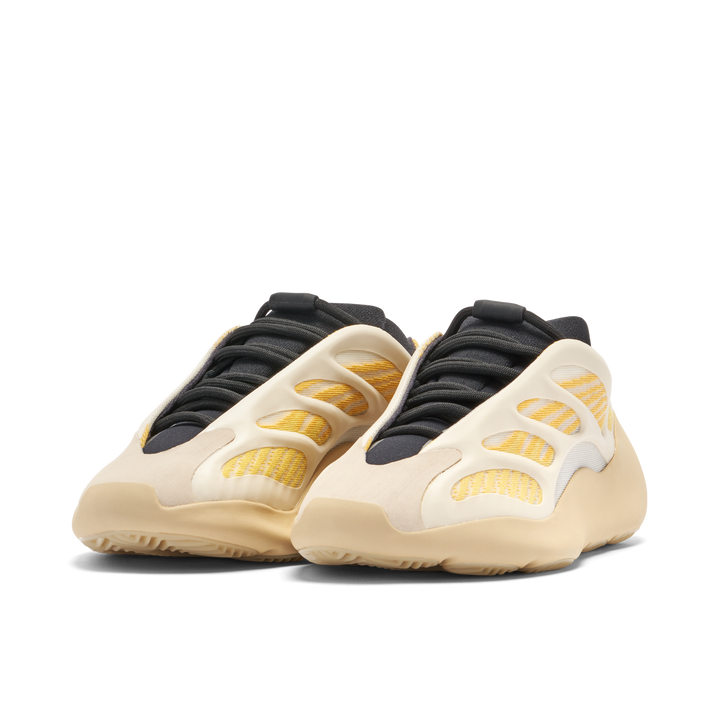 YEEZY BOOST 700 V3 SAFFLOWER